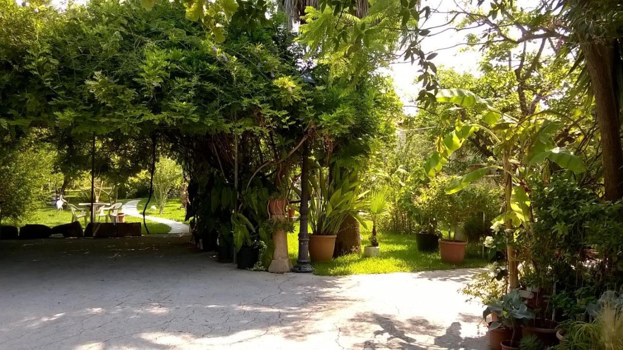 Baha-Ammes Apartamento Svoronata Exterior foto